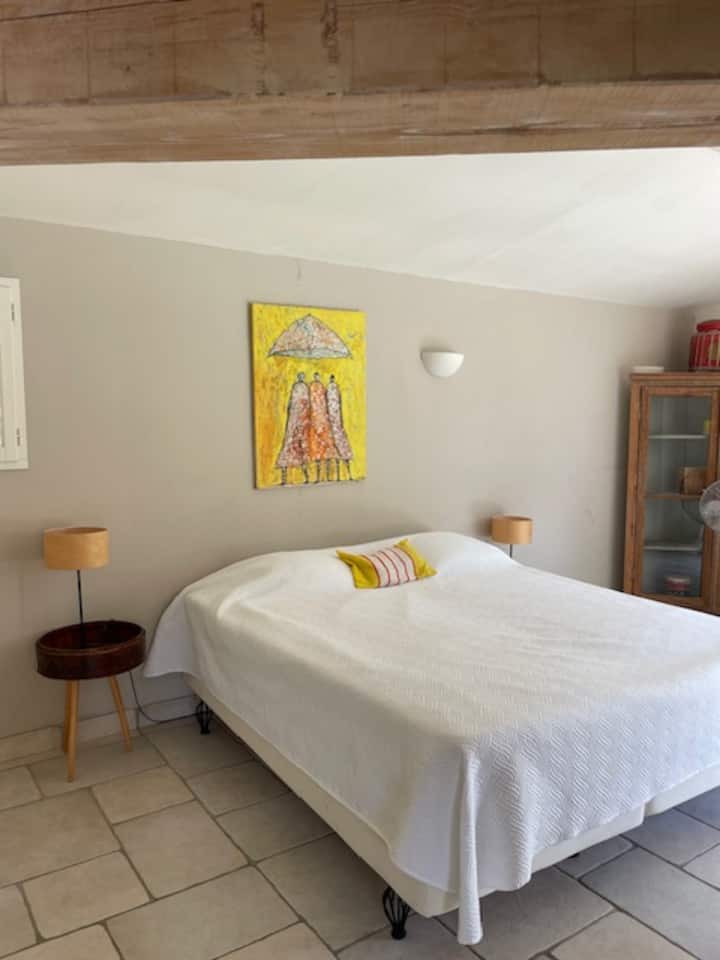 საძინებელი 3