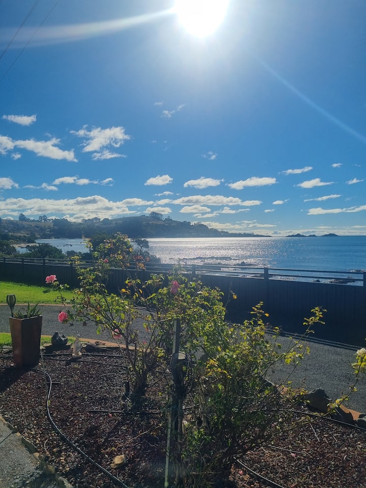Ocean View R&r Holiday Home - Ulverstone