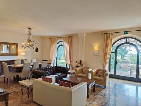 Top Airbnb: Full Estate in Montepulciano WiFi/Heated Pool incl a Montepulciano