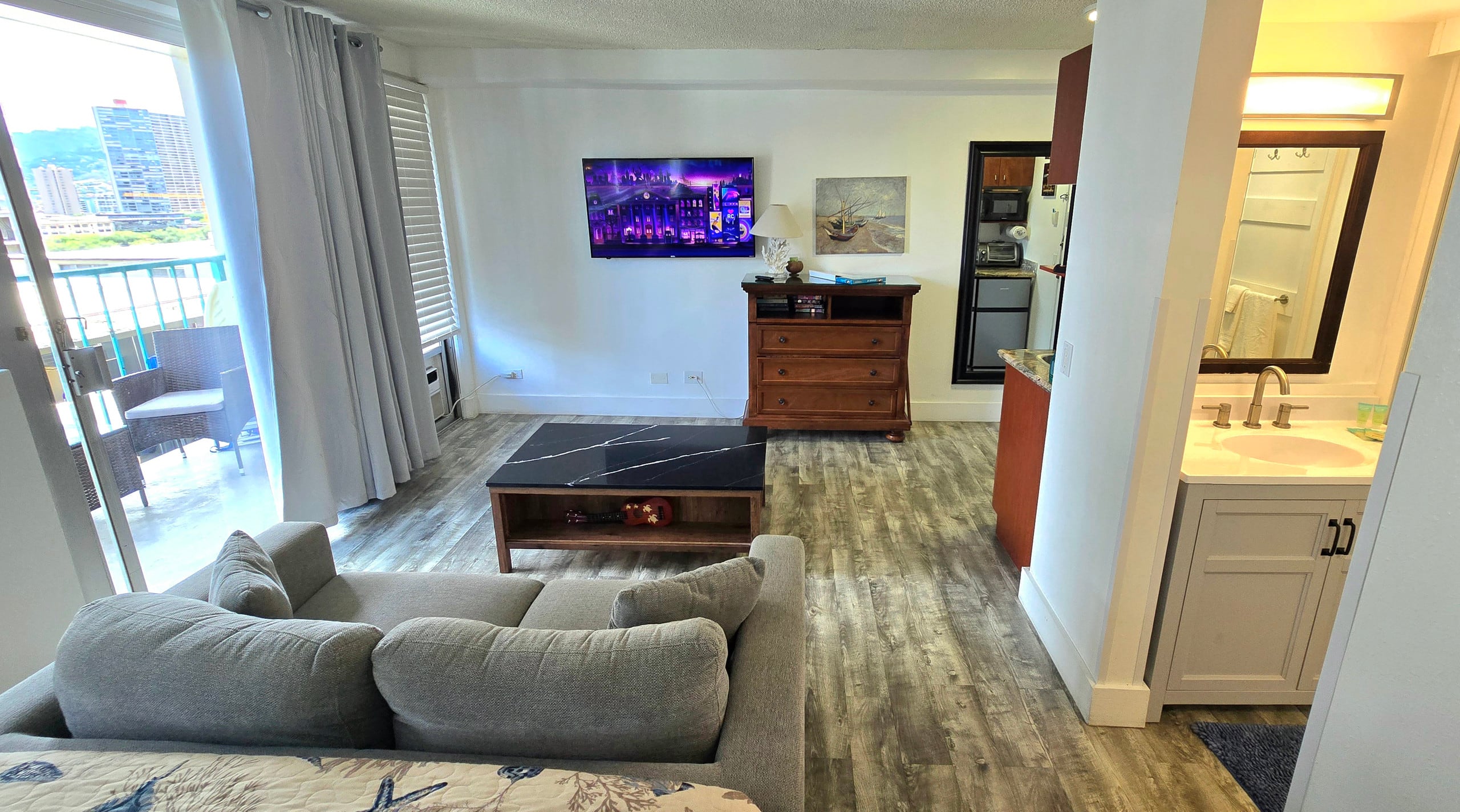Wonderful, Updated, Waikiki Condo at Aloha Surf! - Image 3