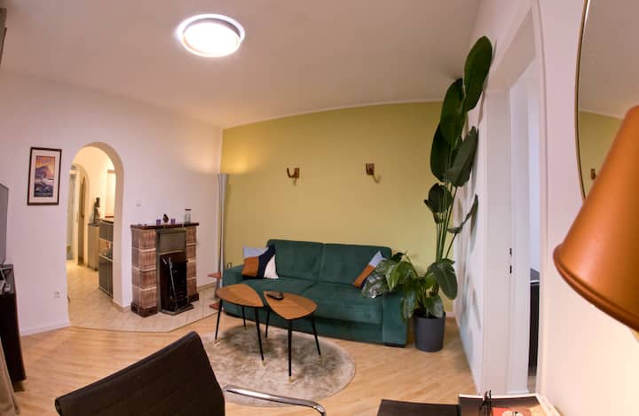 Unique Design Apartment Wien / Schwechat & Garden - Vienna Schwechat Airport (VIE)