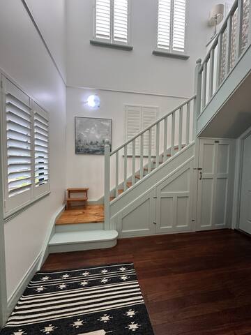 Clemandtines Vintage Beach Estate gallery image 2