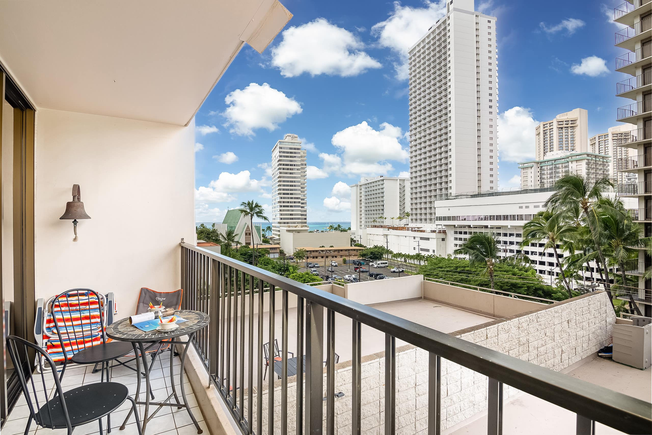 Condo in Honolulu · ★4.73 · 1 bedroom · 3 beds · 1 private bath - Image 50