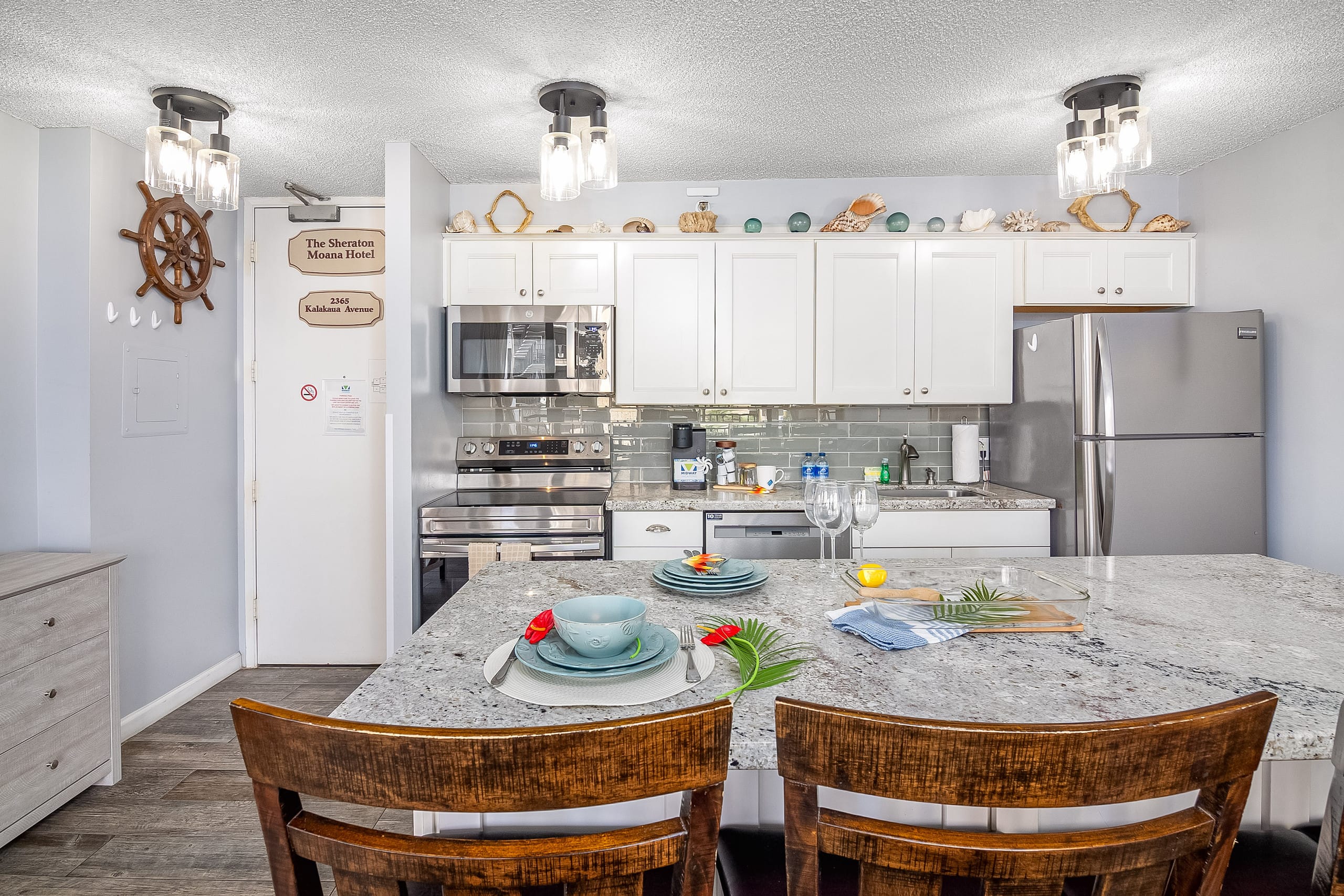 Condo in Honolulu · ★4.73 · 1 bedroom · 3 beds · 1 private bath - Image 28