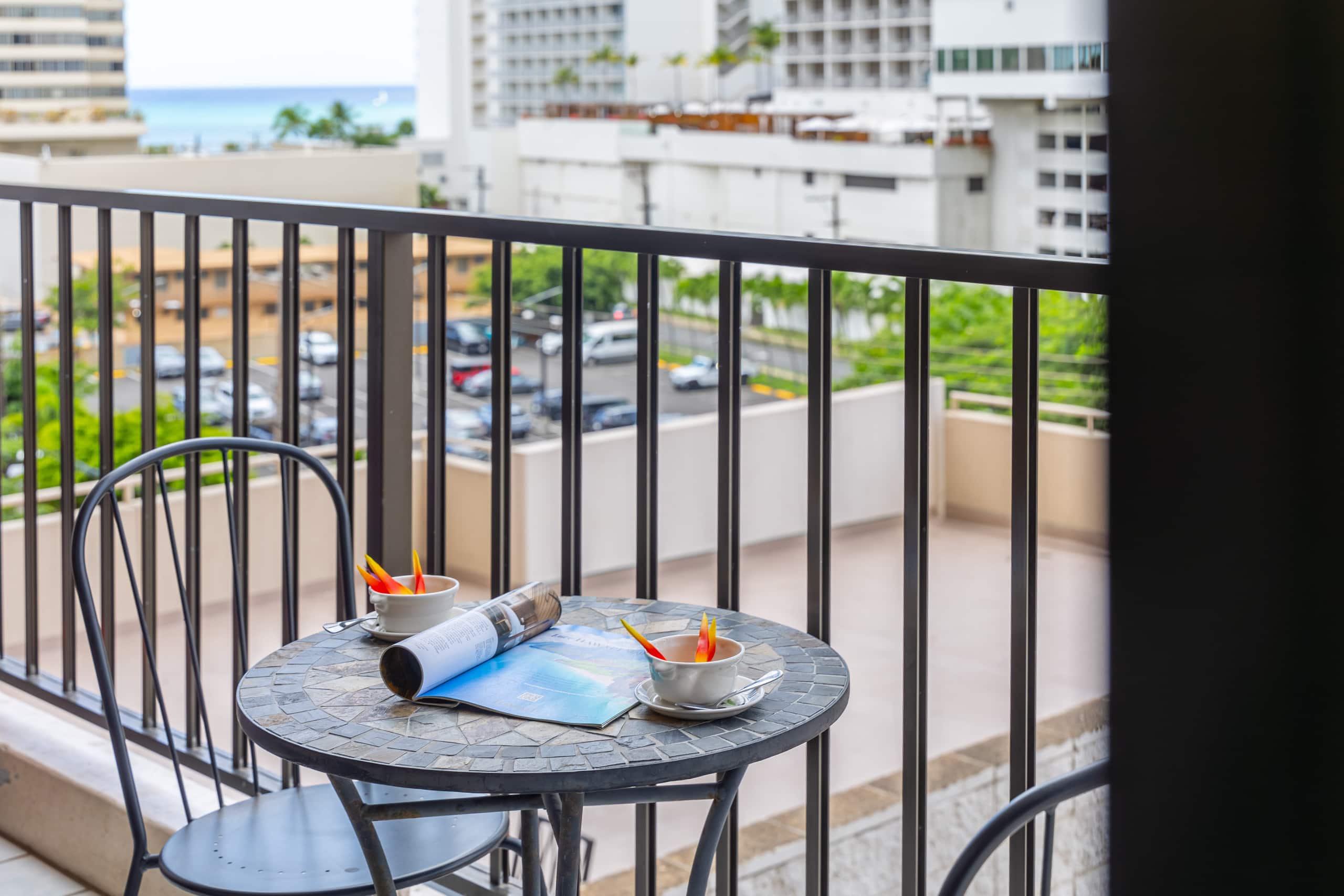 Condo in Honolulu · ★4.73 · 1 bedroom · 3 beds · 1 private bath - Image 54