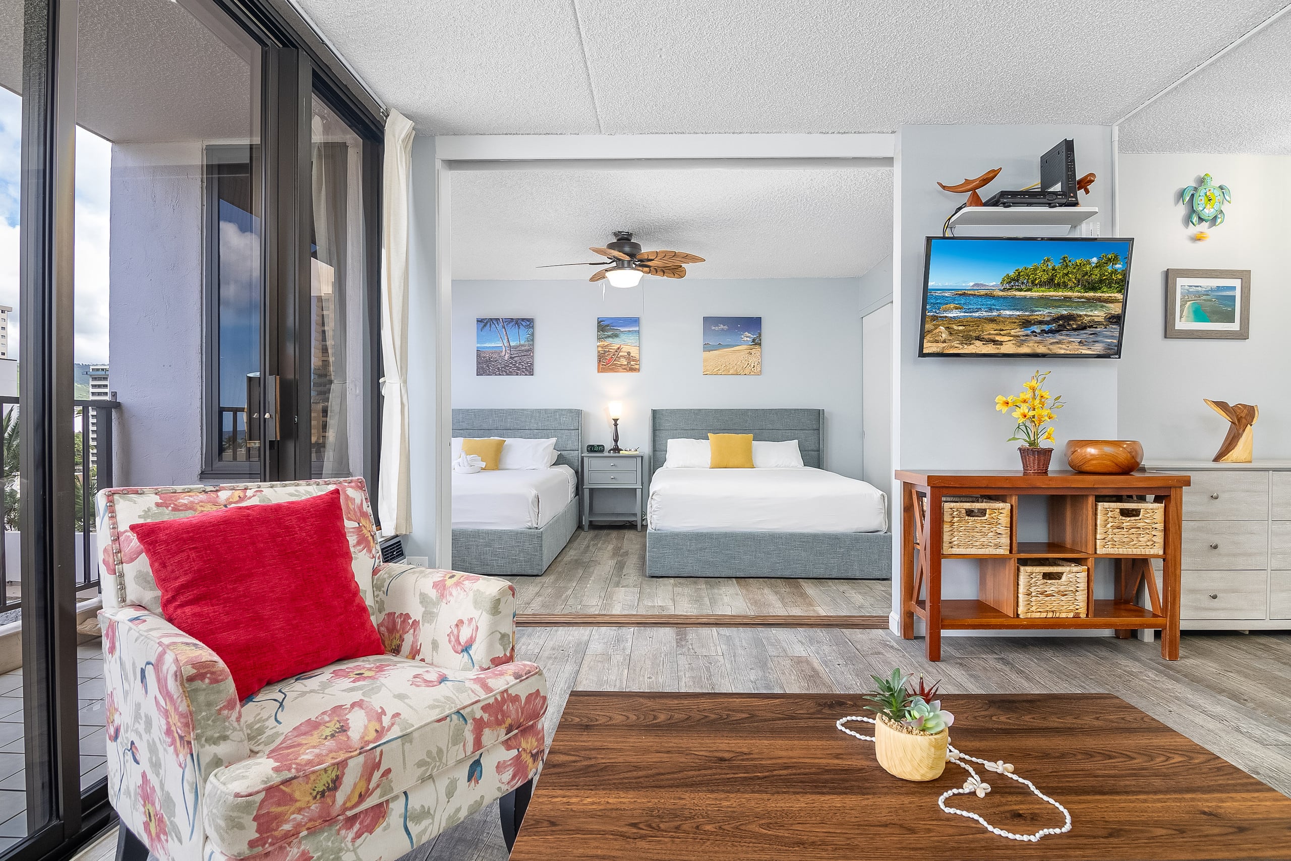 Condo in Honolulu · ★4.73 · 1 bedroom · 3 beds · 1 private bath - Image 43