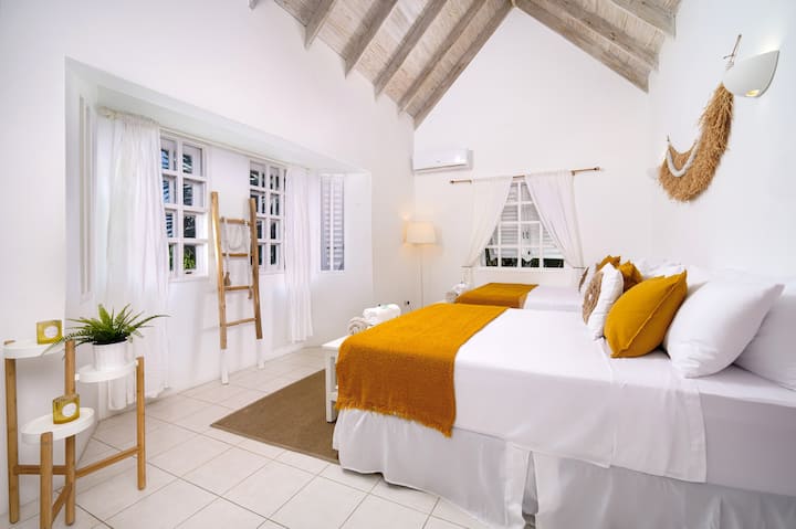Bedroom 2  - 2 x Double Beds
