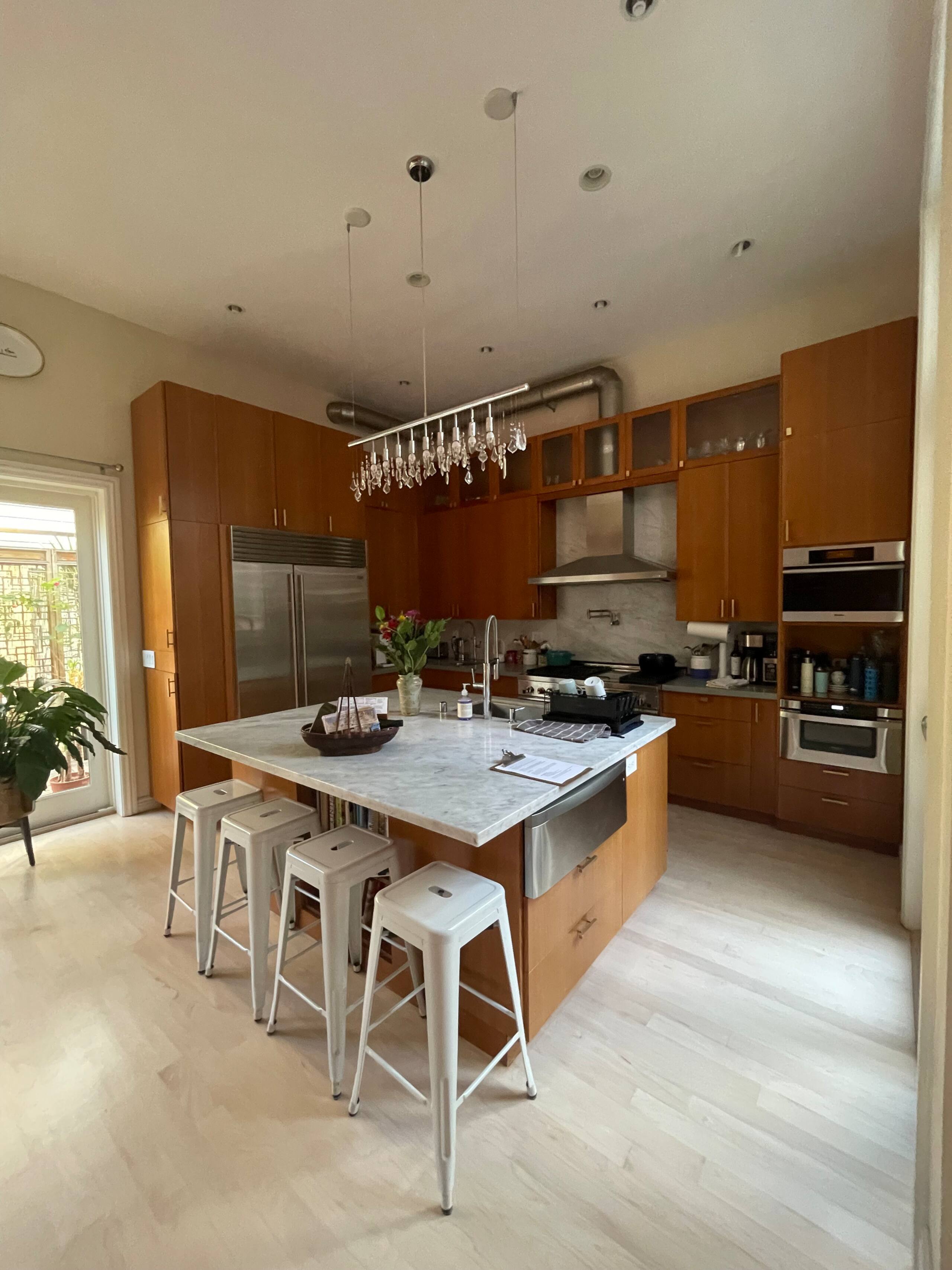 Home in San Francisco · ★4.82 · 4 bedrooms · 4 beds · 3.5 baths - Image 76