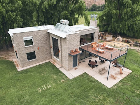 Country house in the Uspallata Valley, Mendoza
