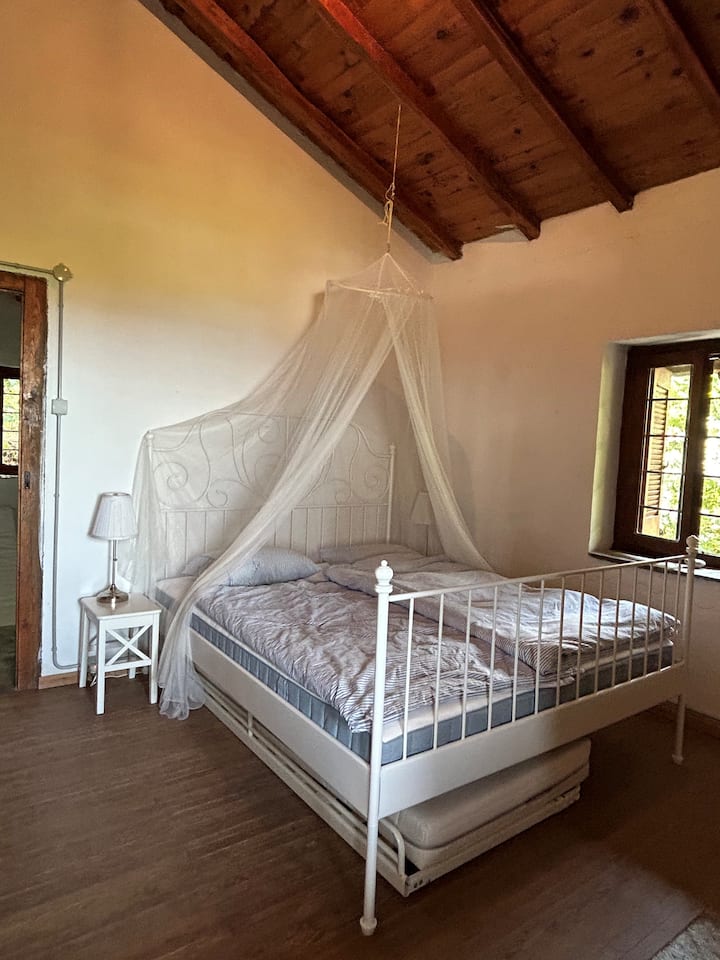 საძინებელი 2