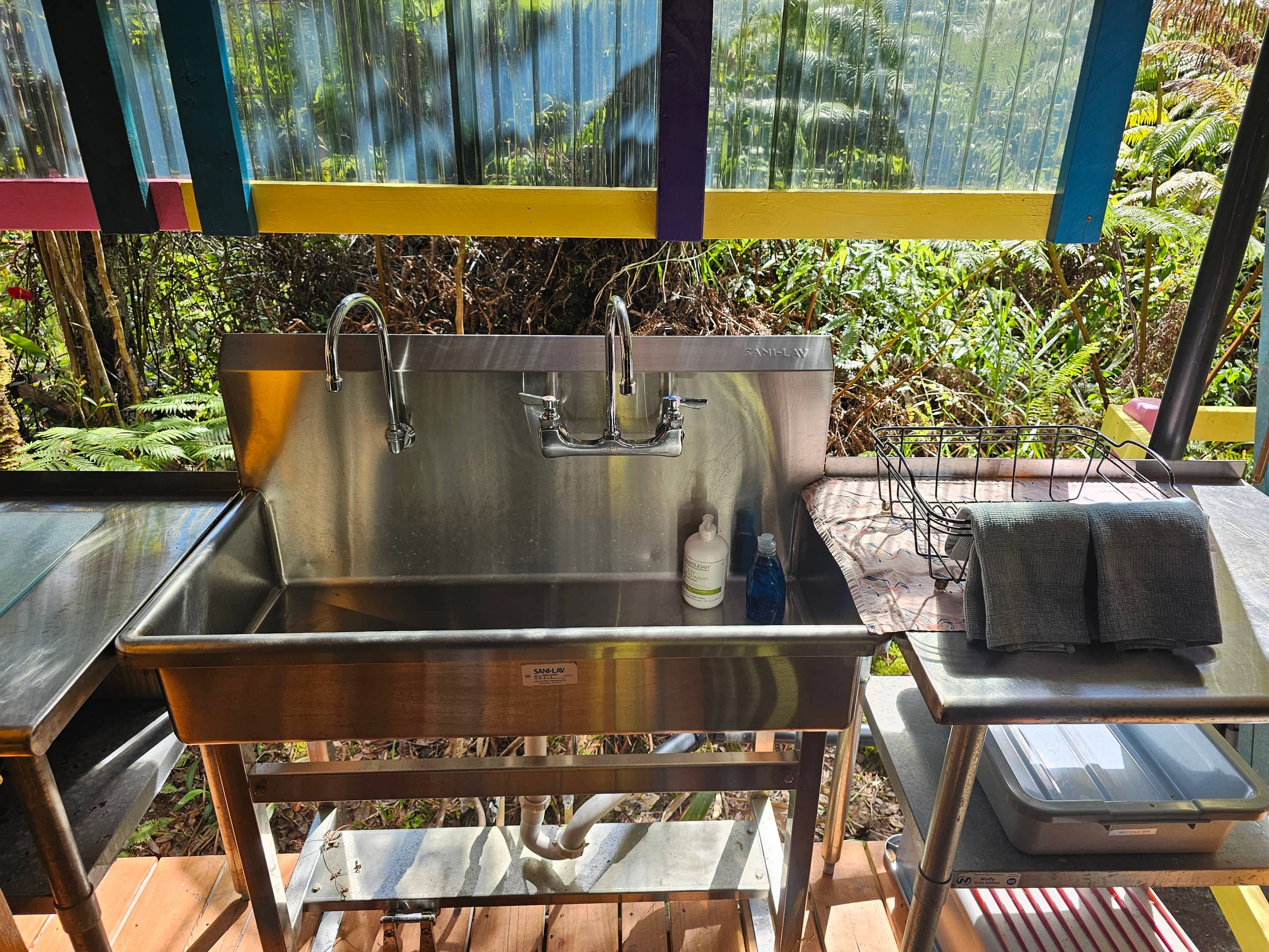 Guesthouse in Volcano · ★4.98 · 1 bedroom · 1 bed · 1 private bath - Image 14