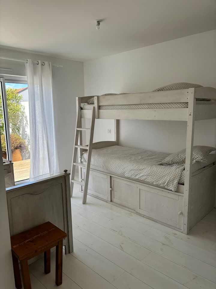 Bedroom 5