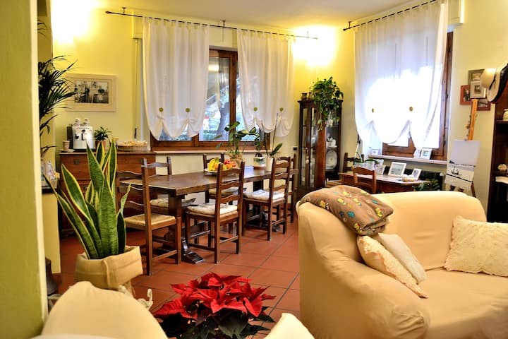 Ensuite room between Siena and Florence