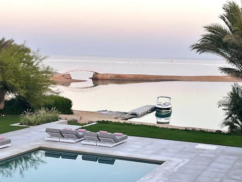 Gouna luxury villa, private beach sea view
