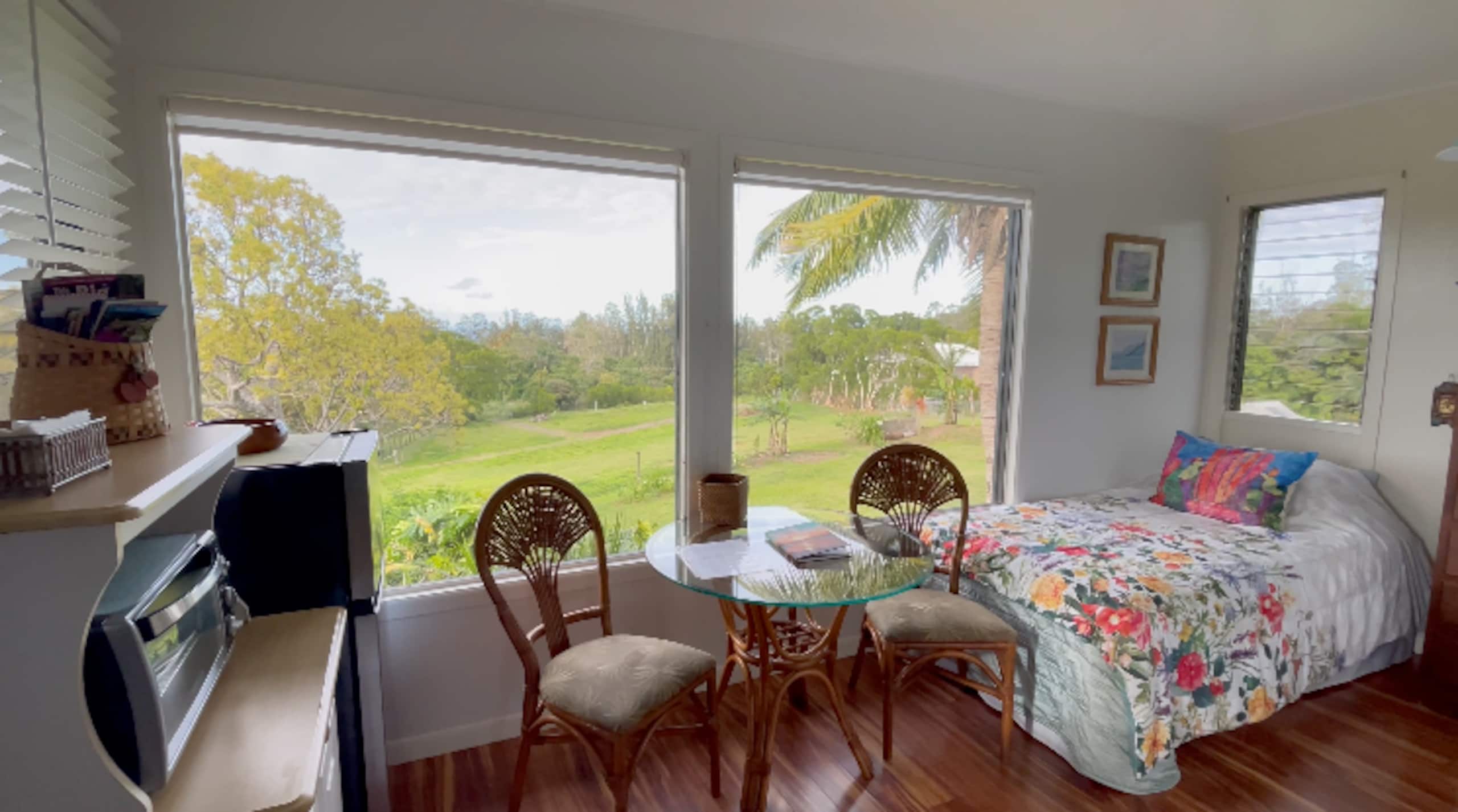 Home in Kapaau · ★4.86 · 1 bedroom · 2 beds · 1 private bath - Image 10
