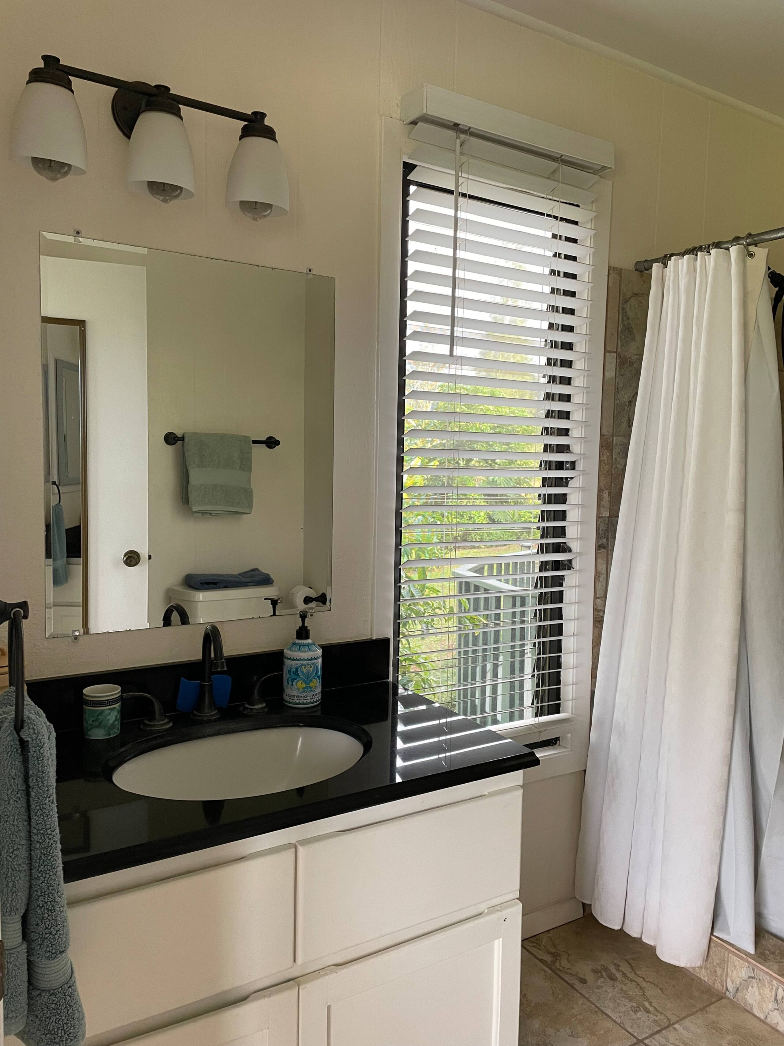 Home in Kapaau · ★4.86 · 1 bedroom · 2 beds · 1 private bath - Image 14