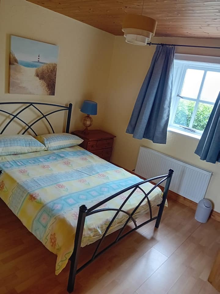 غرفة النوم 2