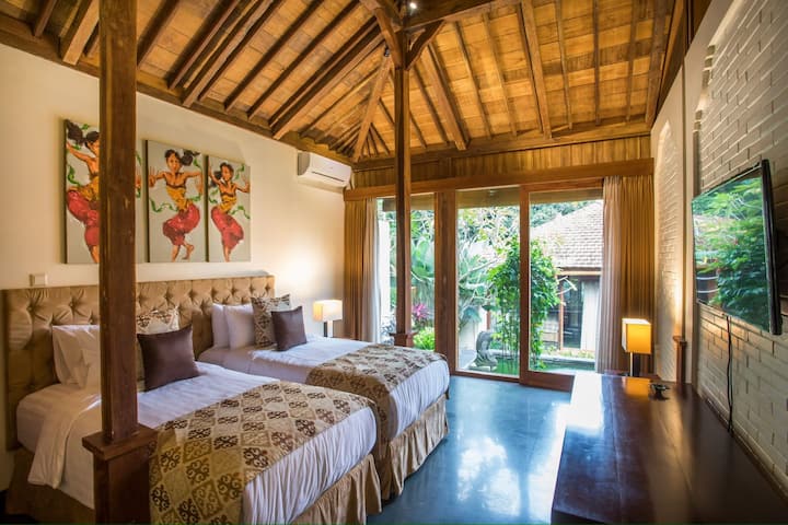 Bedroom 2 - Joglo Ponorogo