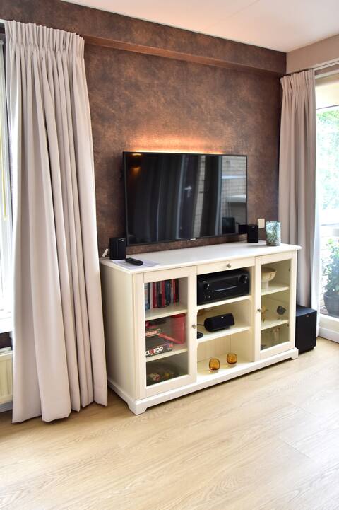 Successful Airbnb property: Studio Drees: close to beach, stores and Leiden. in Katwijk