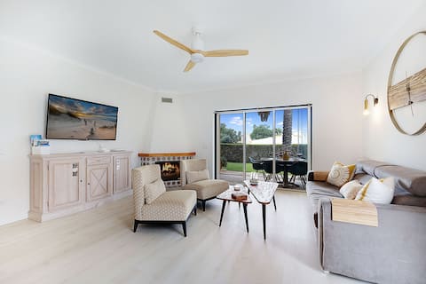 Top Airbnb: Luxury Resort Condo/Sleeps 6/2 Bedroom/2 Bathroom em União Das Freguesias De Estômbar E Parchal
