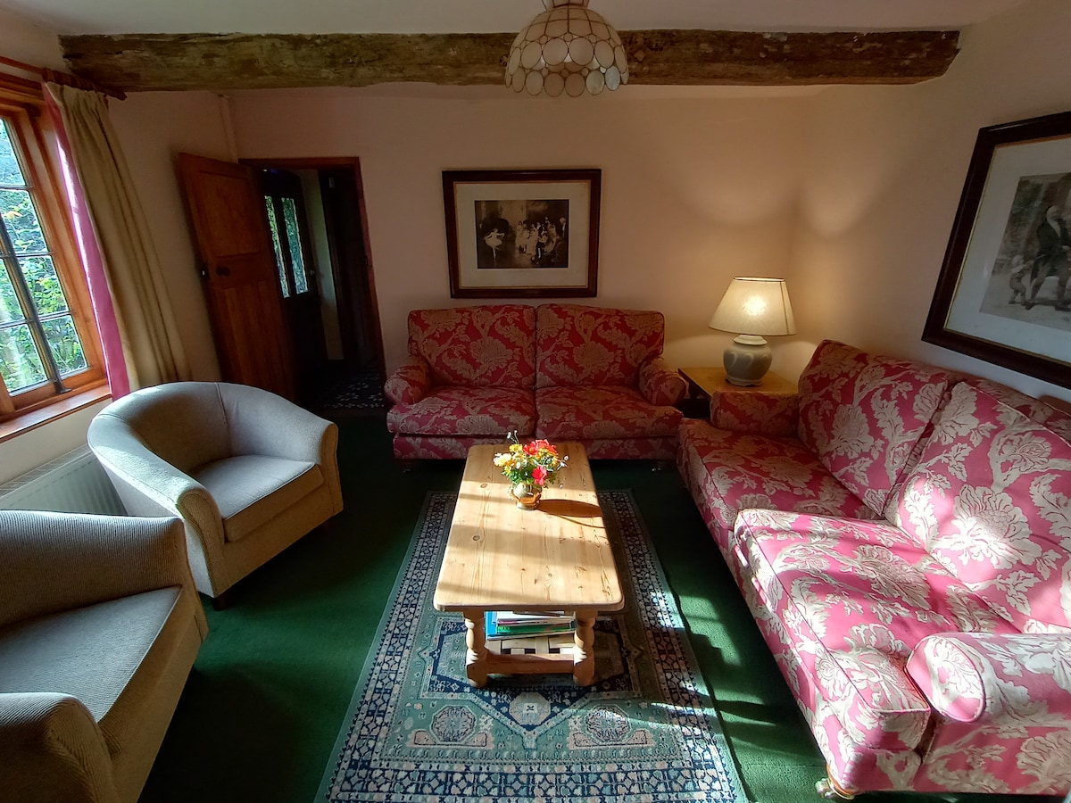 Top Airbnb: Mill House Farm Cottage, near the Peak District in Cheshire East