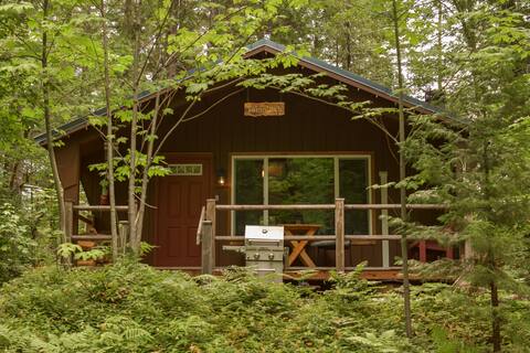 Tamolitch cabin near hot springs, trails & Hoodoo!