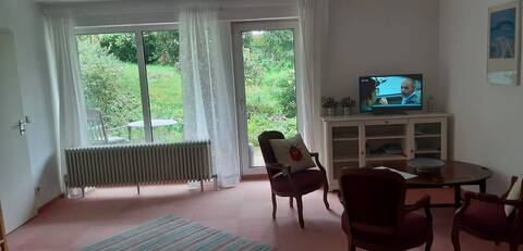Erfolgreiche Airbnb-Immobilie: Big and cosy room 11 km from the lake of constance in Konstanz