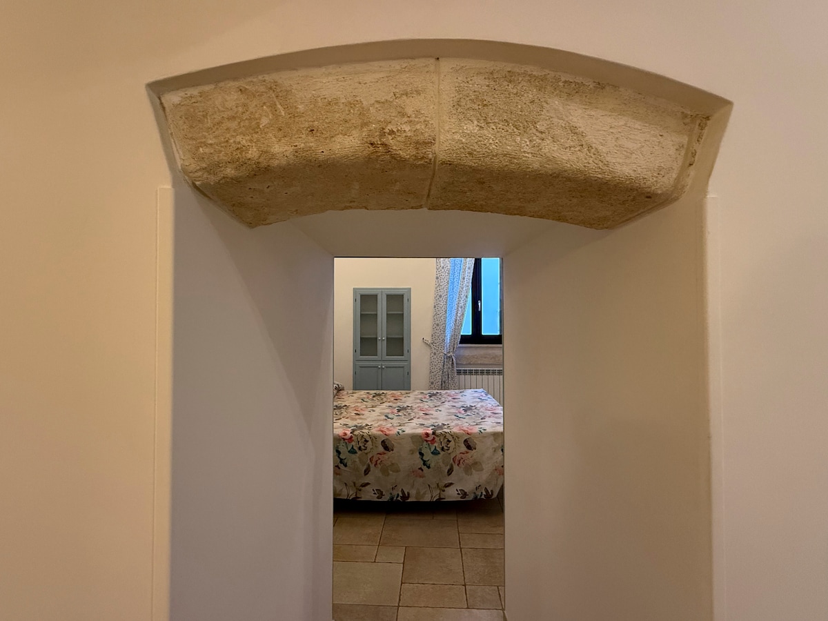 Habitación con cama de matrimonio