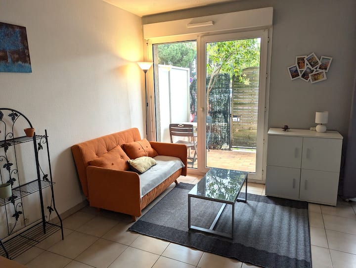 Grand Studio Climatisé Avec Terrasse Et Parking - Perpignan