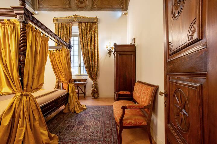 Pantheon – Historical location for group 5BD 4BR gallery image 2