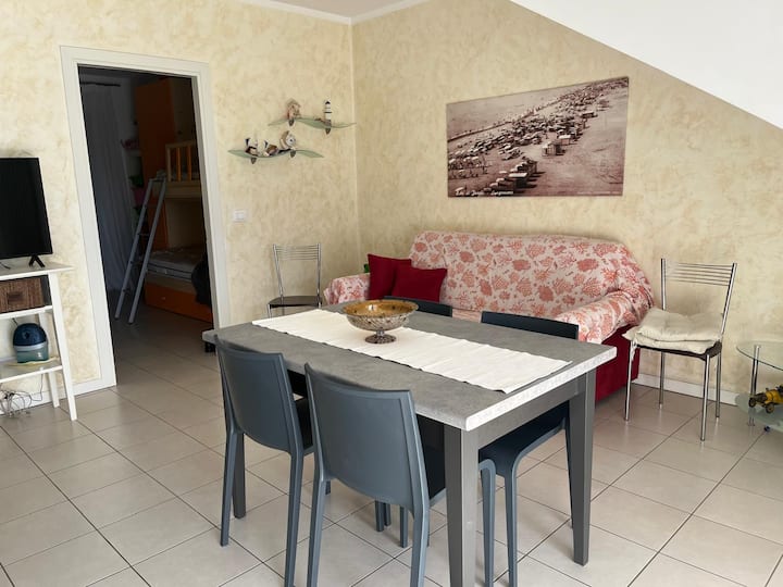 Jesolo Center, Nice Flat With Garden+swimming Pool - Лидо-ди-Йезоло