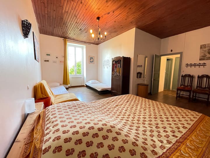 غرفة النوم 1