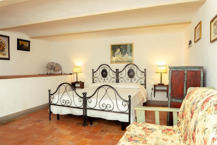 საძინებელი 1