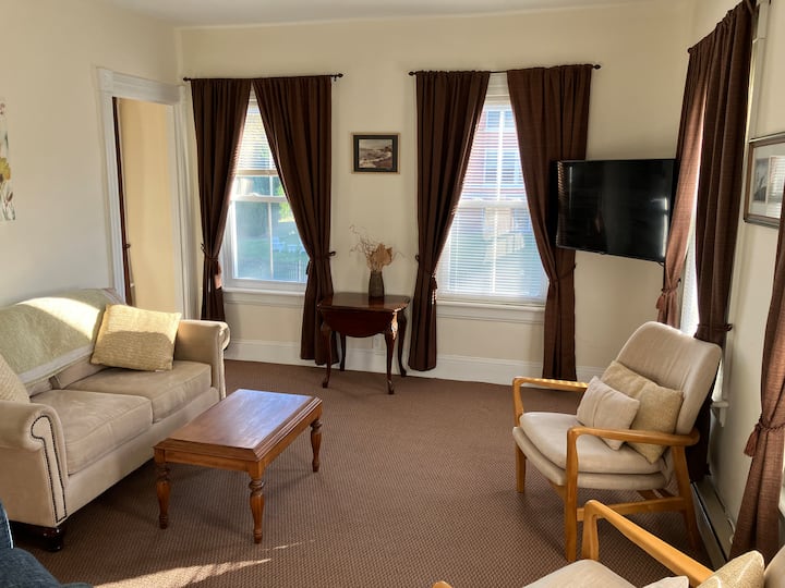 Relax Or Roam From Our Private Spacious Home - Stonington, CT