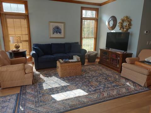 Top Airbnb: Quiet Home w/ Pool, Hot Tub, Fire Pit, Near Lake in Antioch Priest Lake