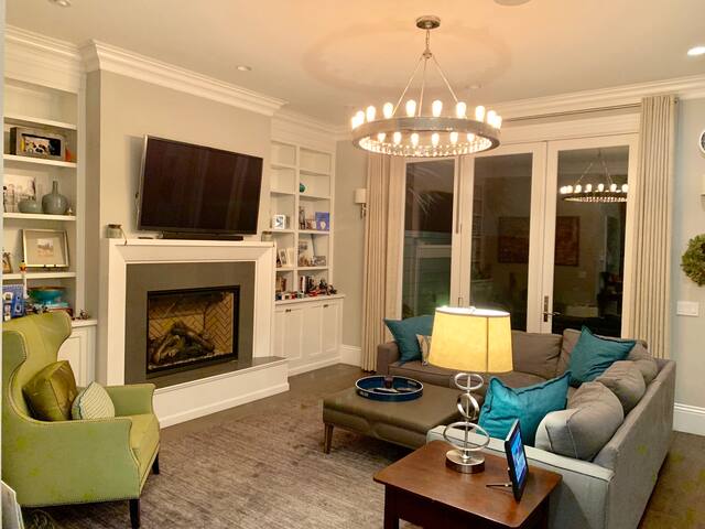 Pac Heights Home w/ Parking Steps from Fillmore St gallery image 4