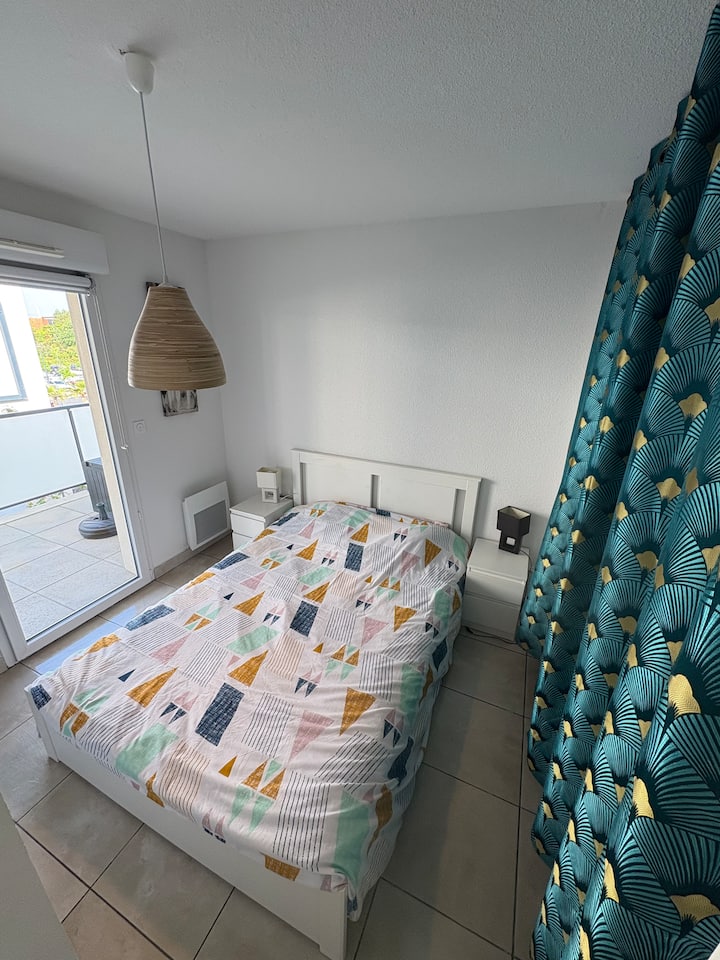 საძინებელი 1