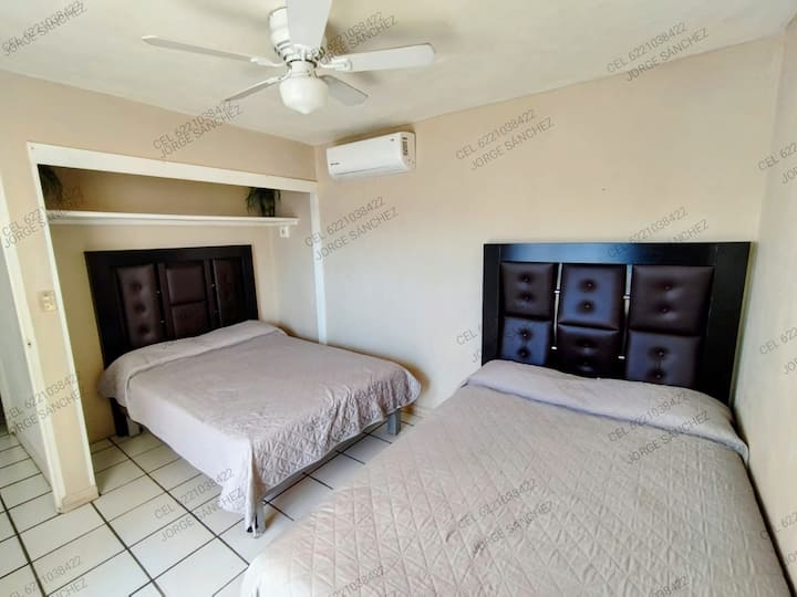 Спална соба 2: 2 брачни кревета