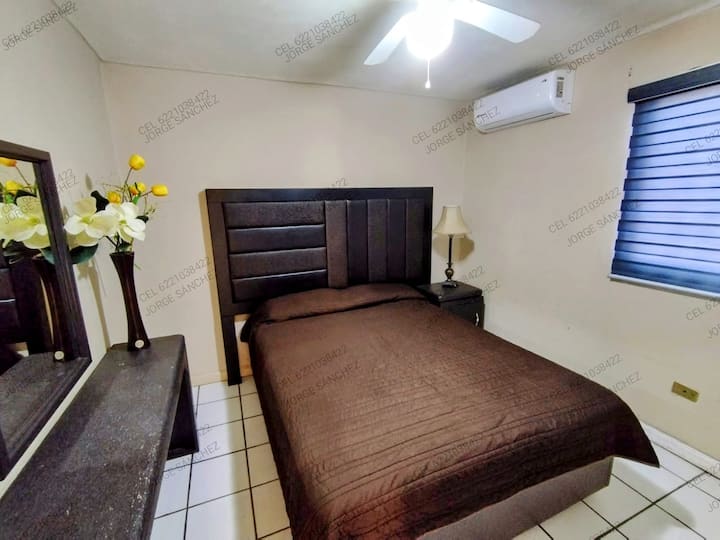 Рекамара 1:  Cama Queen