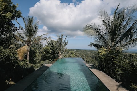 Villa with Private Pool, Stunning Views