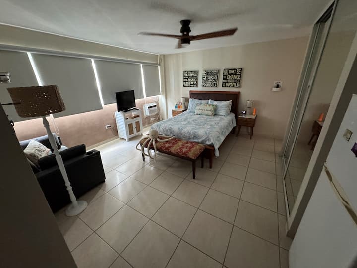Dolce Oasis: Centric And Cozy Studio @ Isla Verde - San Juan