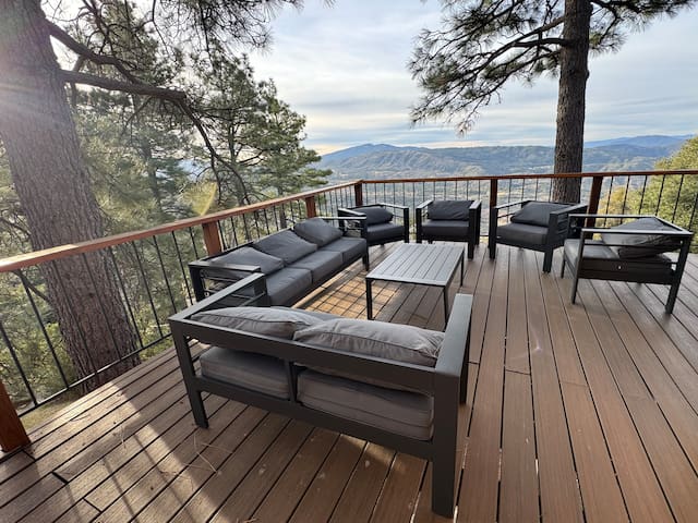 Listing in Idyllwild-Pine Cove