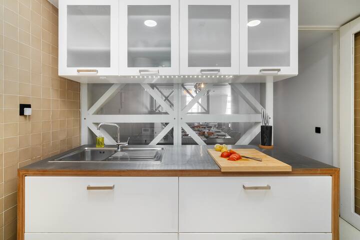 Lisbon Prime Aparts – Chiado gallery image 5