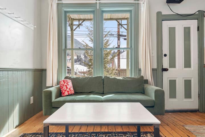 1896 Cottage With Mountain Views - Idaho Springs, CO
