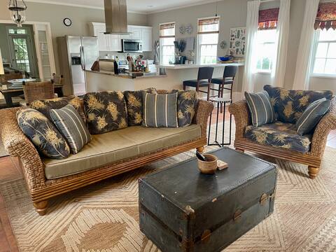 Successful Airbnb property: Stylish Renovated Chapel -Close to Everything! in Hilton Head Island / Bluffton