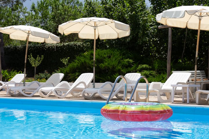 Trulli Inn Villa: private pool & garden, bbq, wifi