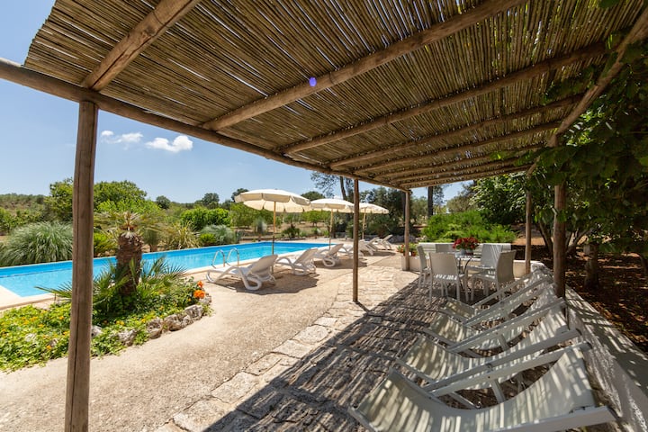 Trulli Inn Villa: private pool & garden, bbq, wifi