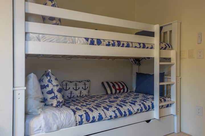 Habitación adicional con litera de tamaño doble, perfecta