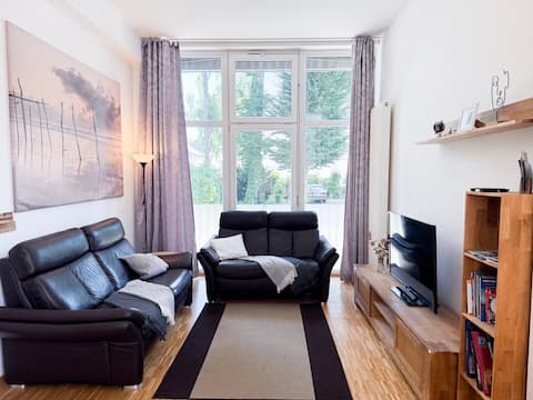Cologne Suburb Gem | 3BR + Terrace + Parking