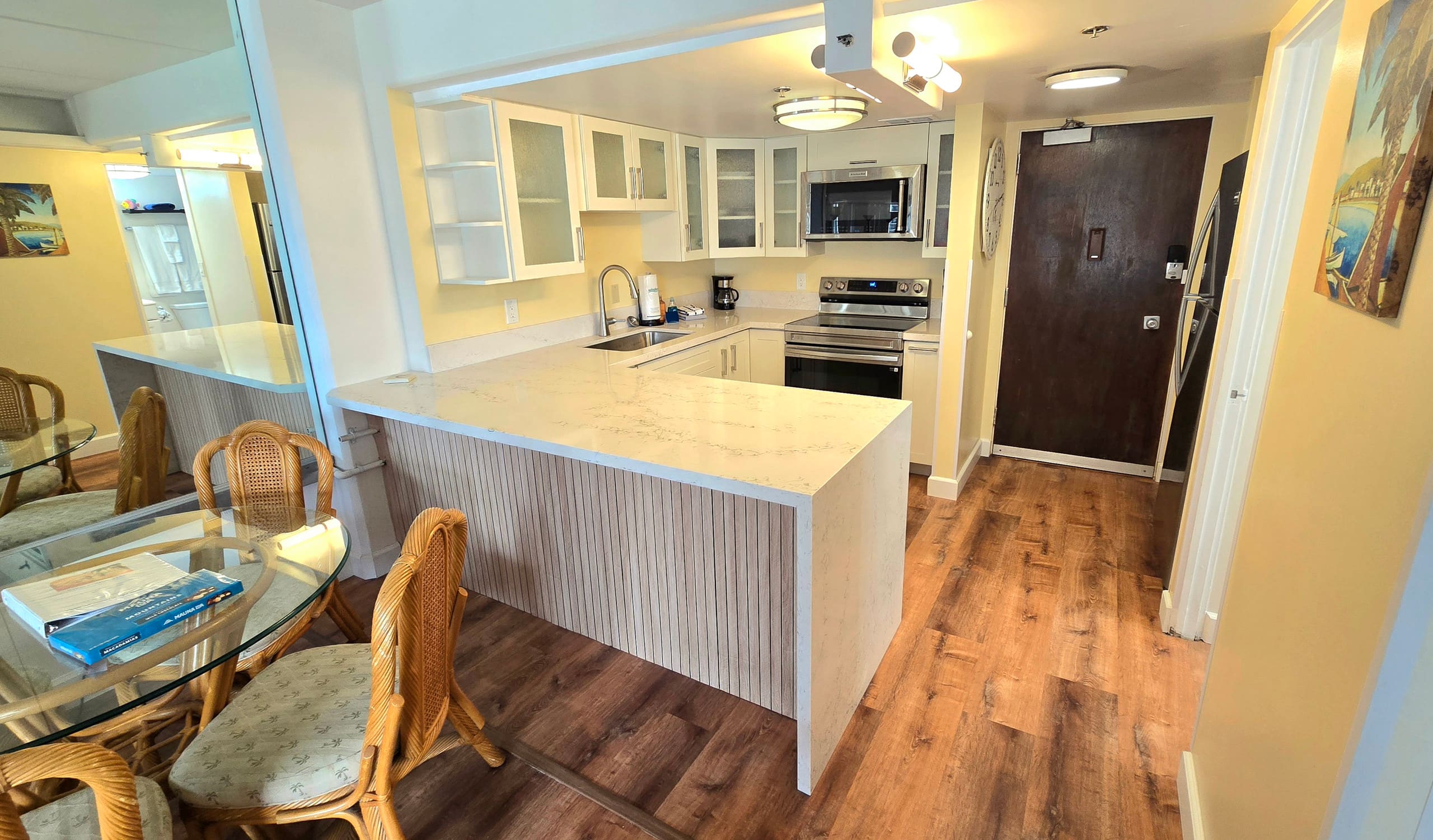 Condo in Honolulu · ★4.84 · 1 bedroom · 1 bed · 1 bath - Image 1